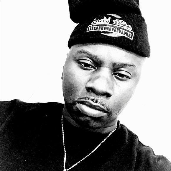 Meet your Posher, Christophe - Picture 1 of 1